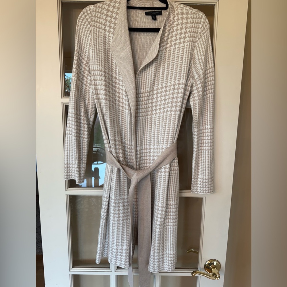 Ann Taylor New Worhout tags Medium/Petite Cream and khaki  Knit Cardigan